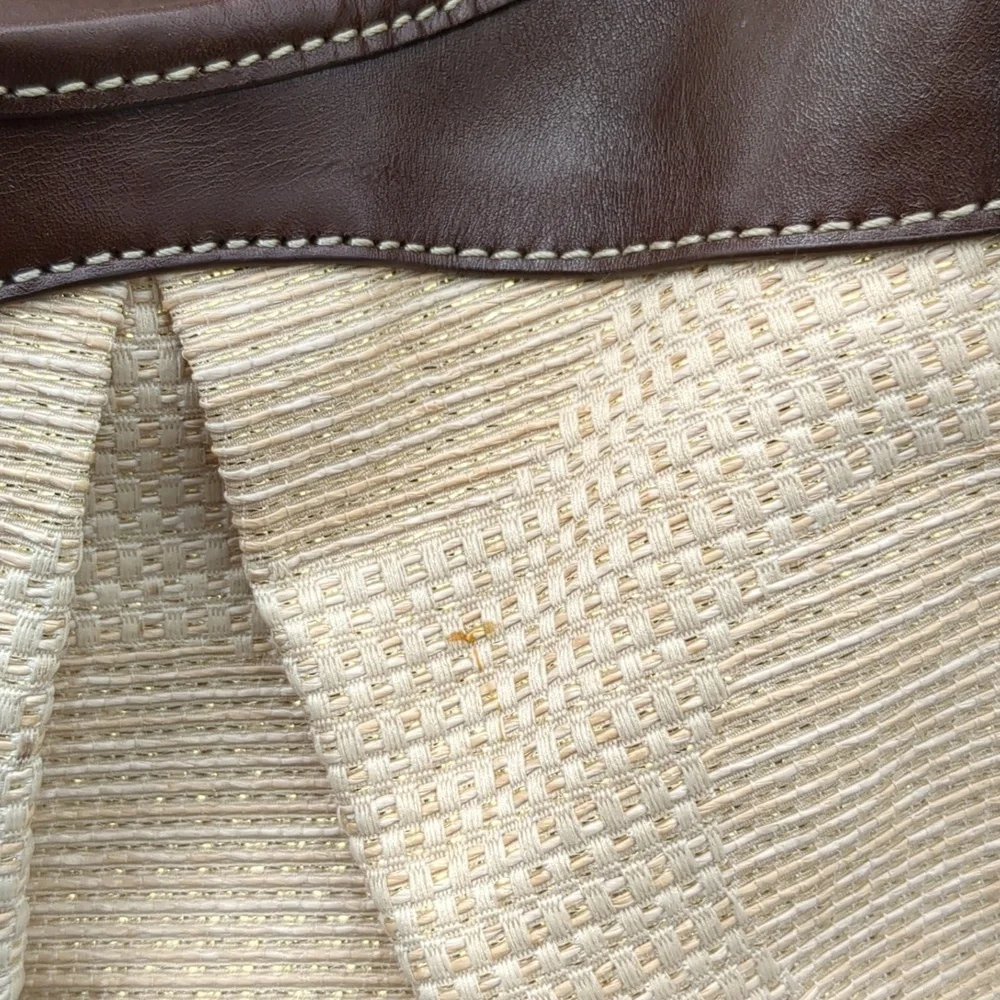 DKNY  Linen & & leather purse